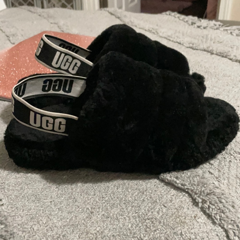 UGG slides women’s 7